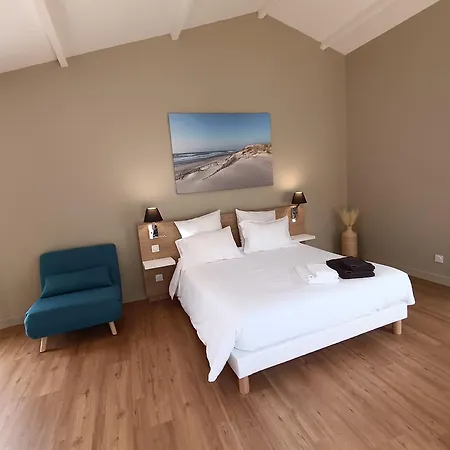 Le Logis De Raphabel Aparthotel 3*
