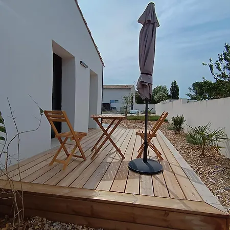 Le Logis De Raphabel Apart-hotel 3*